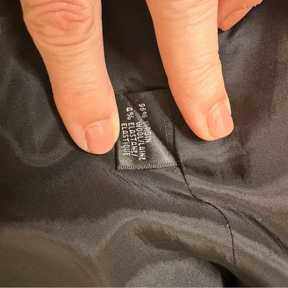 Lafayette 148 New York Classic Black Blazer - Picture 7 of 10